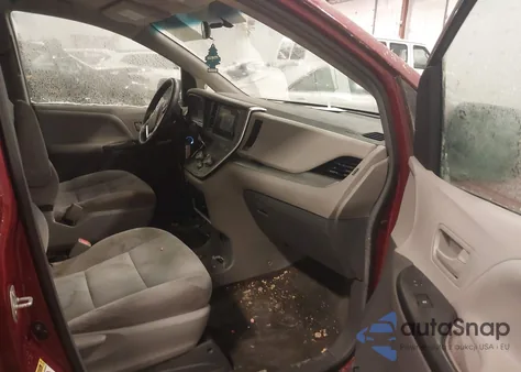 2015 Toyota Sienna L 7 Passenger z USA, uszkodzony, nr VIN 5TDZK3DC0FS550456